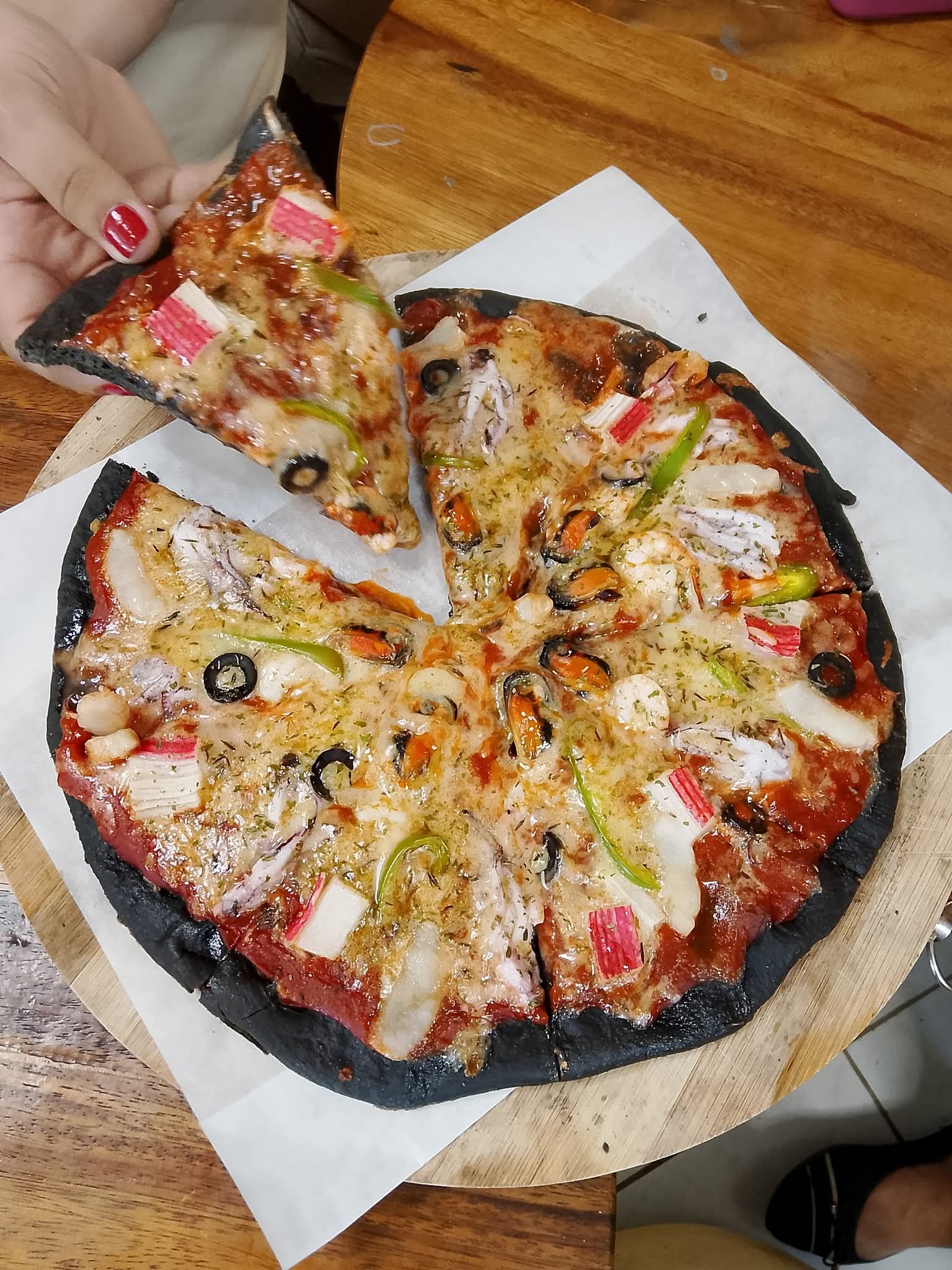 Seafood Pizza