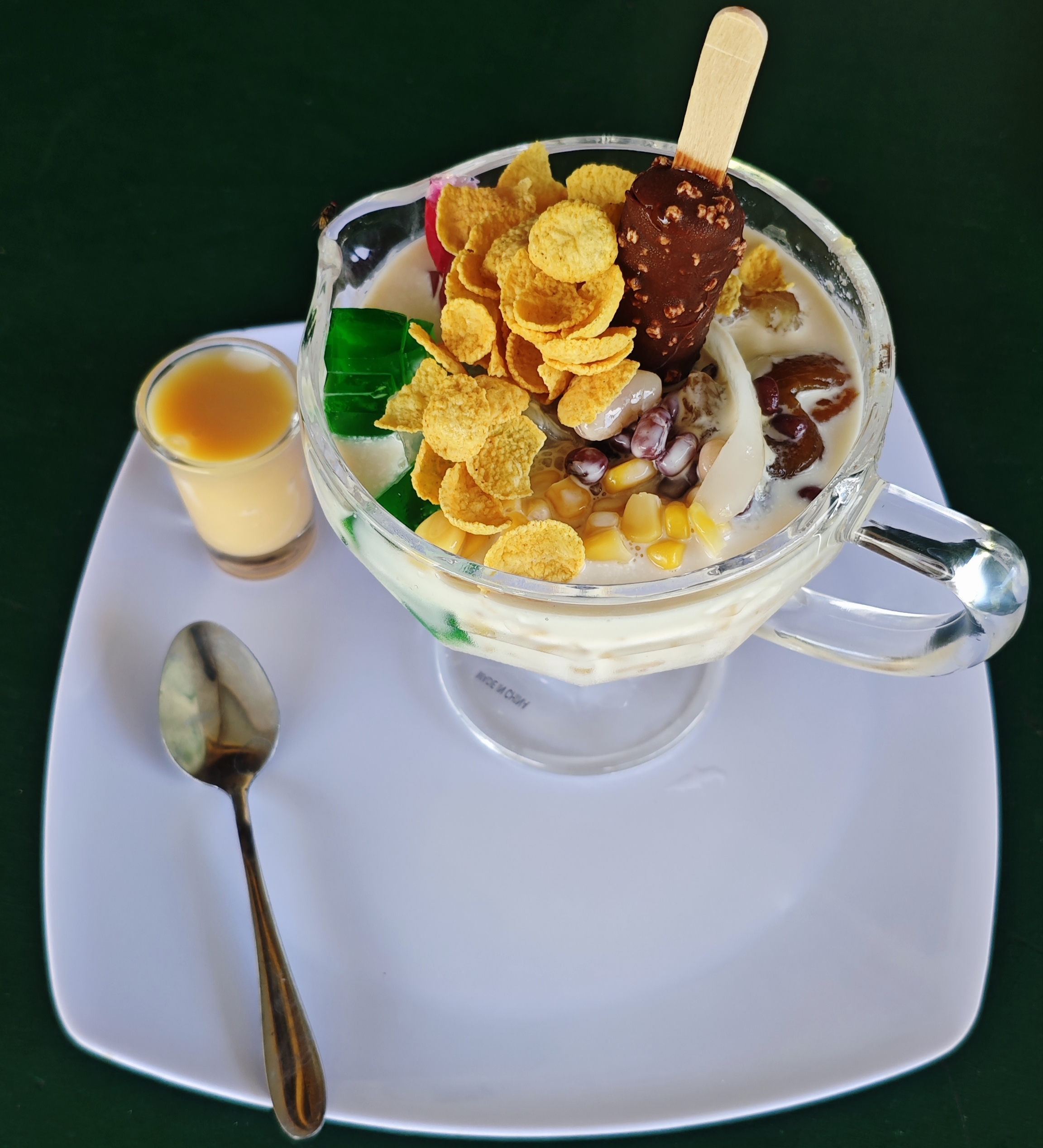 Halo-Halo